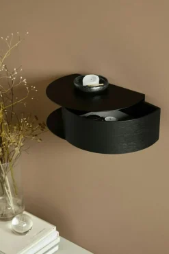 Wallie Hylla, Svart / Svart Ek