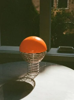 Verpan Bordslampor-Wire Bordslampa 30 cm, Krom / Orange