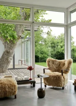 Wulff ATD2 Loungefåtölj + ATD3 Fotpall, Ek/ Sheepskin Honey