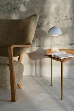 Wulff ATD2 Loungefåtölj + Fotpall, Ek/Sheepskin Moonlight