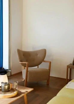 Wulff ATD2 Loungefåtölj + Fotpall, Ek/Sheepskin Moonlight