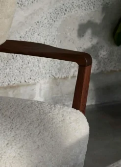 &Tradition Fåtöljer-Wulff ATD2 Loungefåtölj, Valnöt / Sheepskin Moonlight