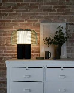 Yasuke Bordslampa, Röd