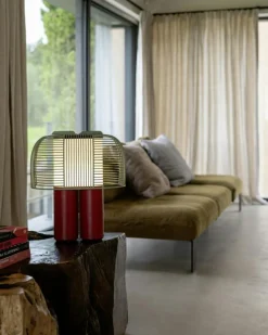 Yasuke Bordslampa, Röd